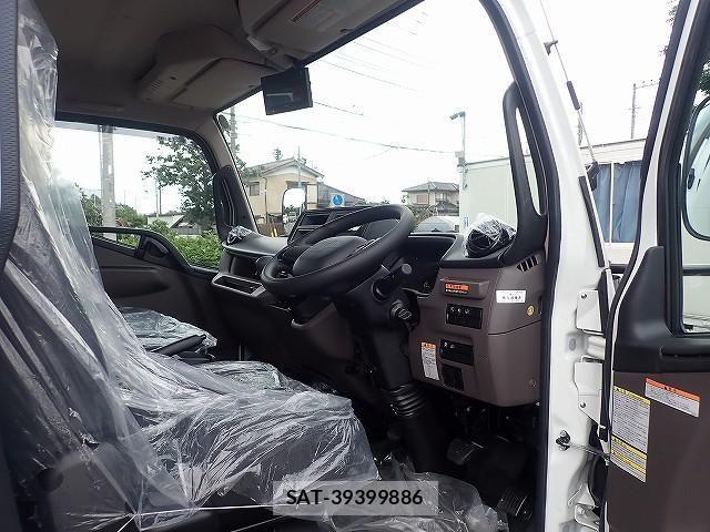 Mitsubishi CANTER 2026-06 8878974-13