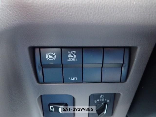 Mitsubishi CANTER 2026-06 8878974-17