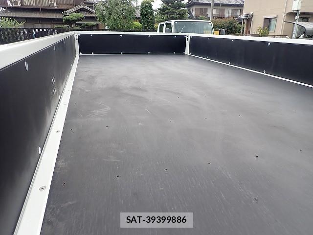 Mitsubishi CANTER 2026-06 8878974-3