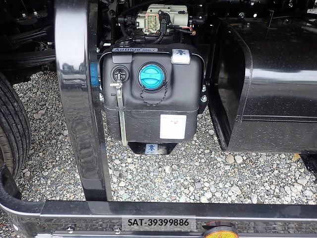 Mitsubishi CANTER 2026-06 8878974-8