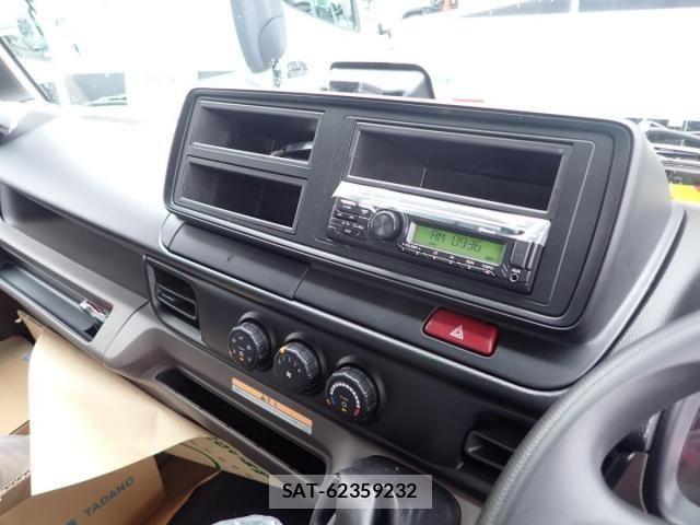 Mitsubishi CANTER 2026-06 8878975-15