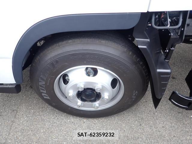 Mitsubishi CANTER 2026-06 8878975-28