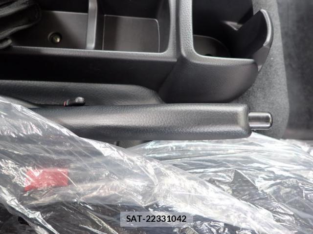 Mitsubishi CANTER 2026-06 8878973-18