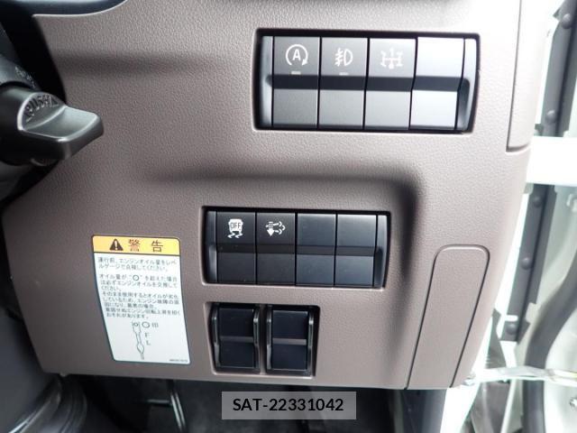 Mitsubishi CANTER 2026-06 8878973-24