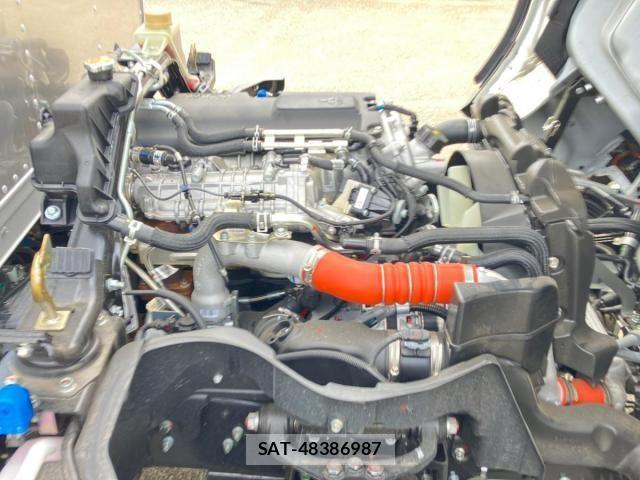 Mitsubishi CANTER 2026-05 8878981-15