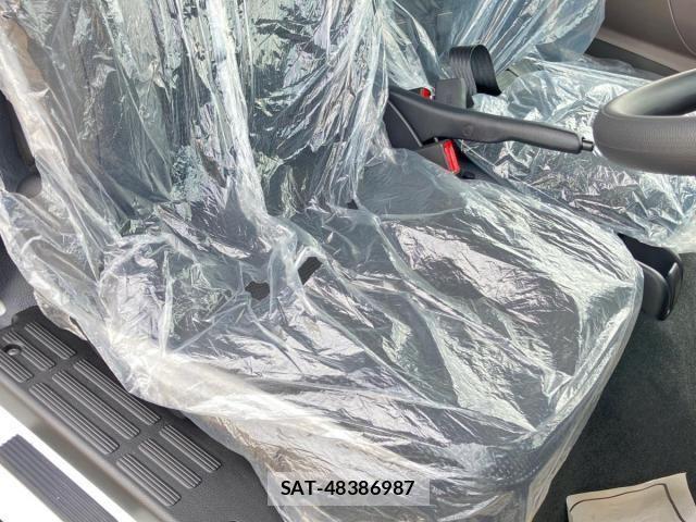 Mitsubishi CANTER 2026-05 8878981-16