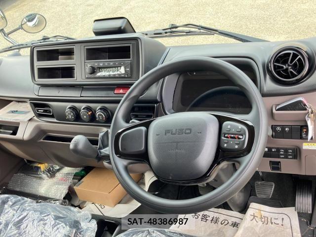 Mitsubishi CANTER 2026-05 8878981-18