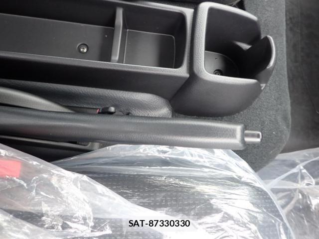 Mitsubishi CANTER 2026-06 8878972-24