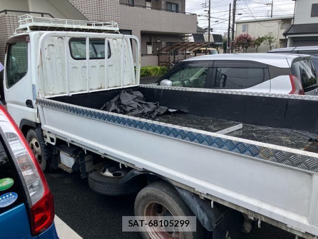 Mitsubishi CANTER 2016-05 8879006-9