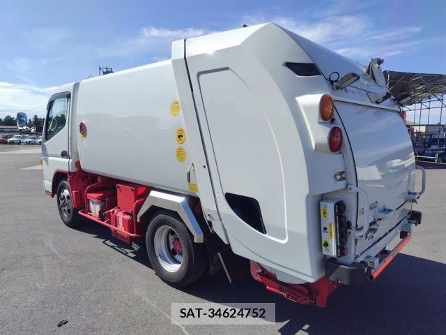 Mitsubishi CANTER 2016-03 8878995-3