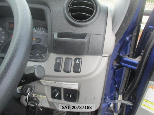 Mitsubishi CANTER 2019-05 8878989-26