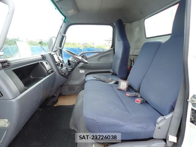 Mitsubishi CANTER 2008-09 8878999-14