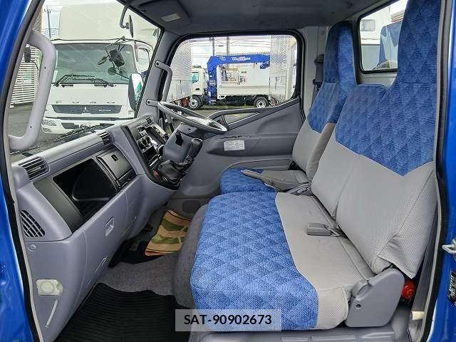 Mitsubishi CANTER 2003-09 8879000-16
