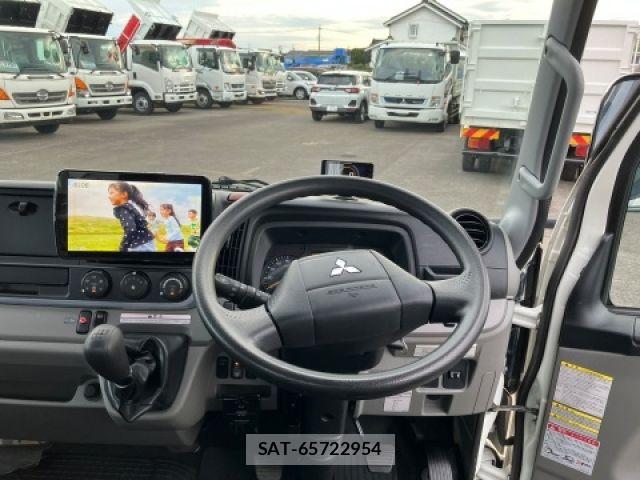 Mitsubishi CANTER 2018-11 8878982-20