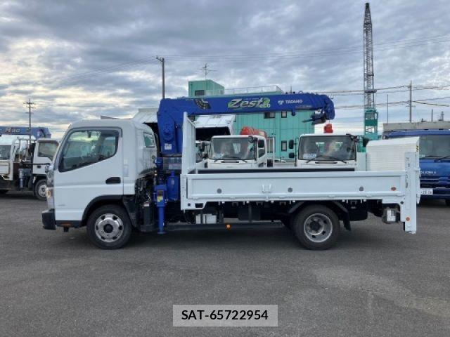 Mitsubishi CANTER 2018-11 8878982-4