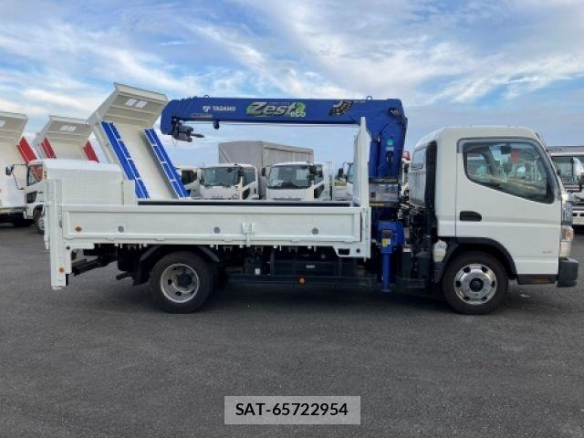 Mitsubishi CANTER 2018-11 8878982-5