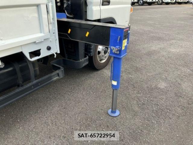Mitsubishi CANTER 2018-11 8878982-8