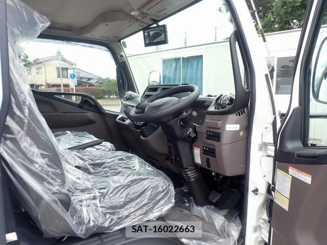 Mitsubishi CANTER 2026-06 8878987-9