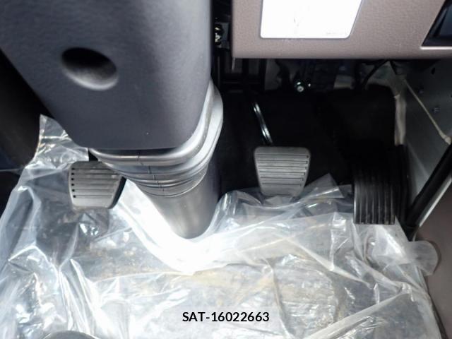 Mitsubishi CANTER 2026-06 8878987-18