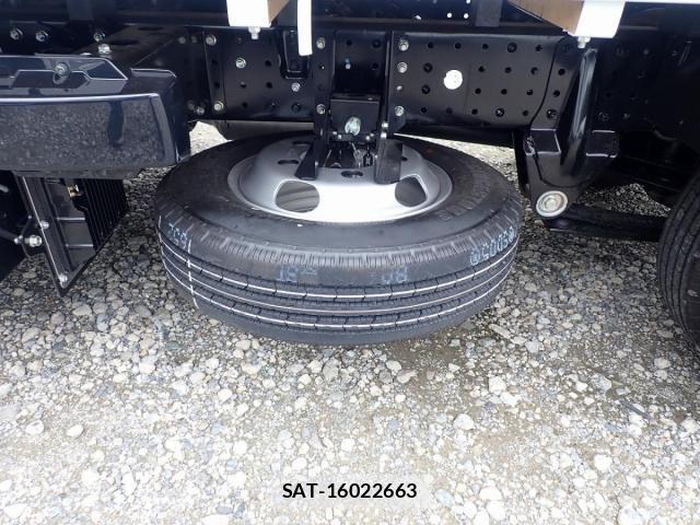 Mitsubishi CANTER 2026-06 8878987-26