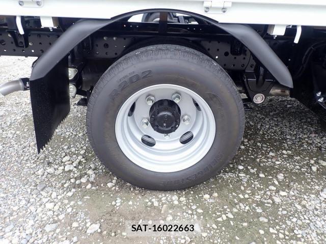 Mitsubishi CANTER 2026-06 8878987-29