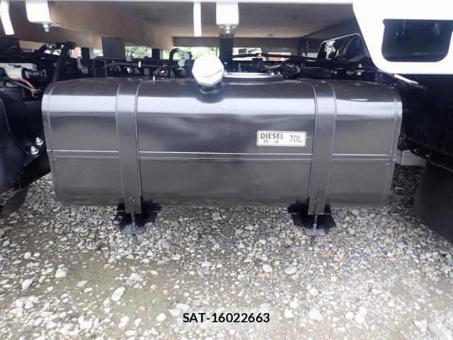 Mitsubishi CANTER 2026-06 8878987-7