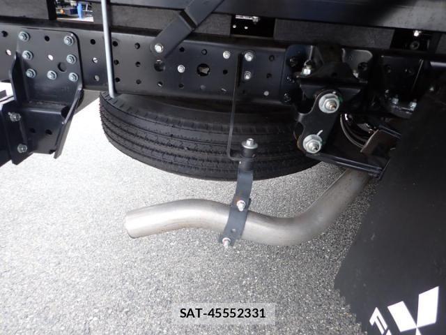Mitsubishi CANTER 2026-06 8878980-16