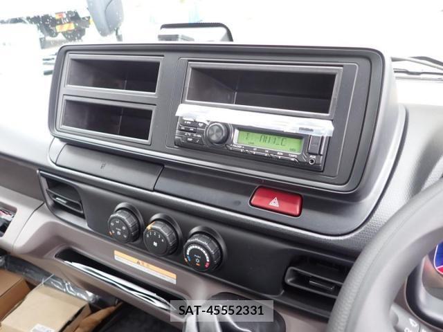 Mitsubishi CANTER 2026-06 8878980-18
