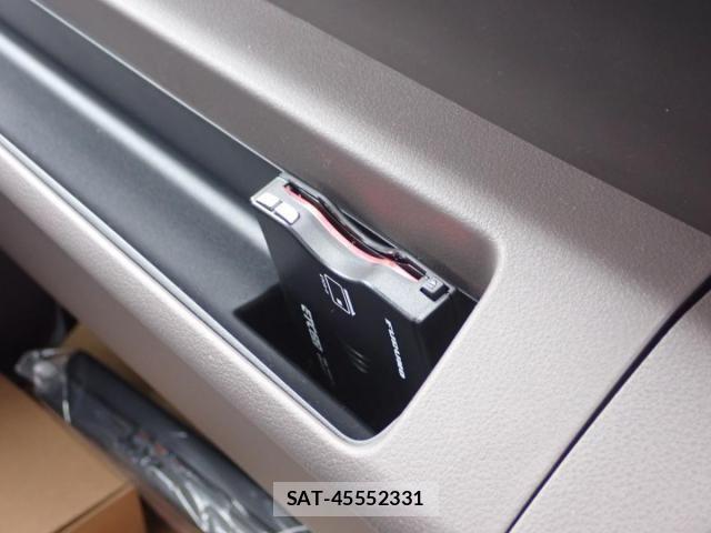 Mitsubishi CANTER 2026-06 8878980-22