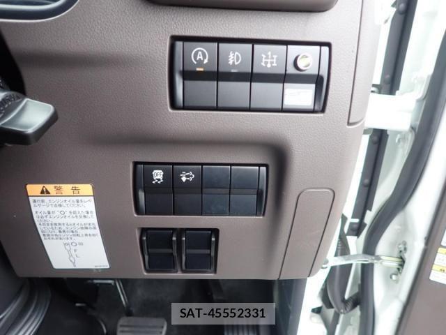 Mitsubishi CANTER 2026-06 8878980-28