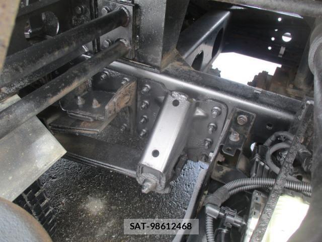 Mitsubishi CANTER 2016-06 8879003-11