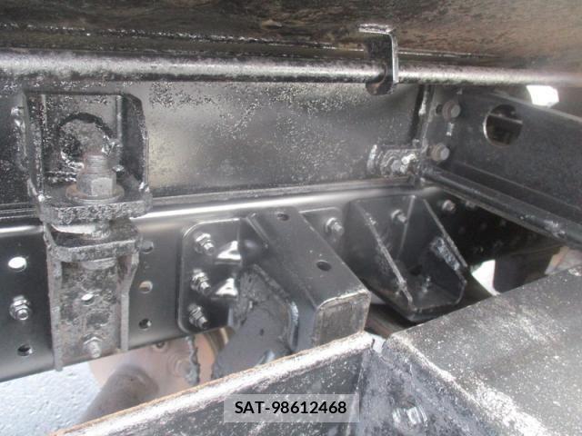 Mitsubishi CANTER 2016-06 8879003-12