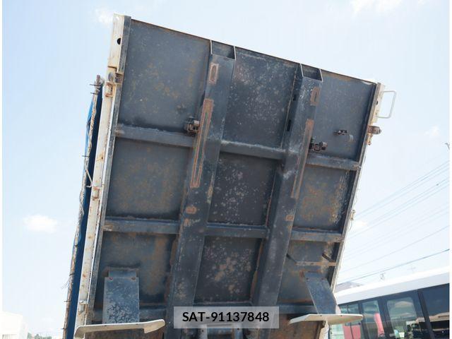 Mitsubishi CANTER 2019-07 8879002-9