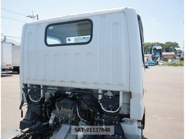 Mitsubishi CANTER 2019-07 8879002-12