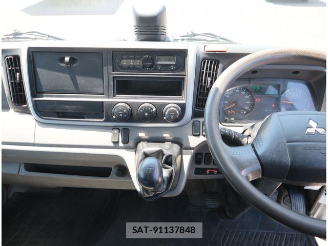 Mitsubishi CANTER 2019-07 8879002-22