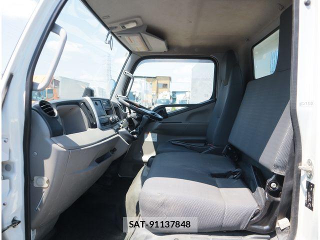 Mitsubishi CANTER 2019-07 8879002-26