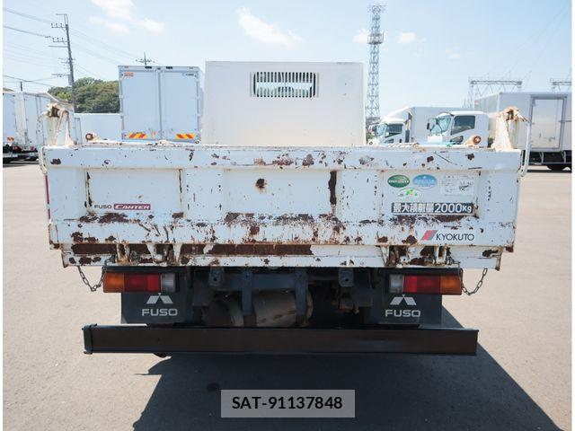 Mitsubishi CANTER 2019-07 8879002-3