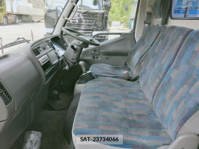 Mitsubishi CANTER GUTS 1999-09 1235289-18