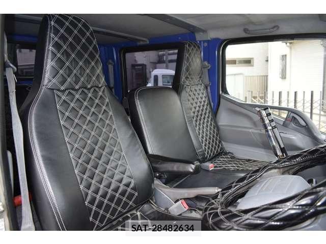 Mitsubishi CANTER GUTS 2008-12 5861145-10