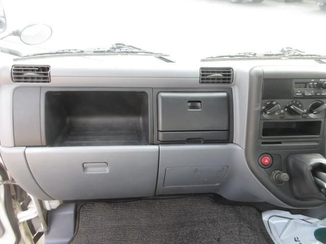 Mitsubishi CANTER GUTS 2005-10 6734174-13