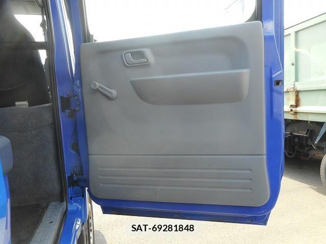 Mitsubishi CANTER GUTS 2011-01 6903029-16