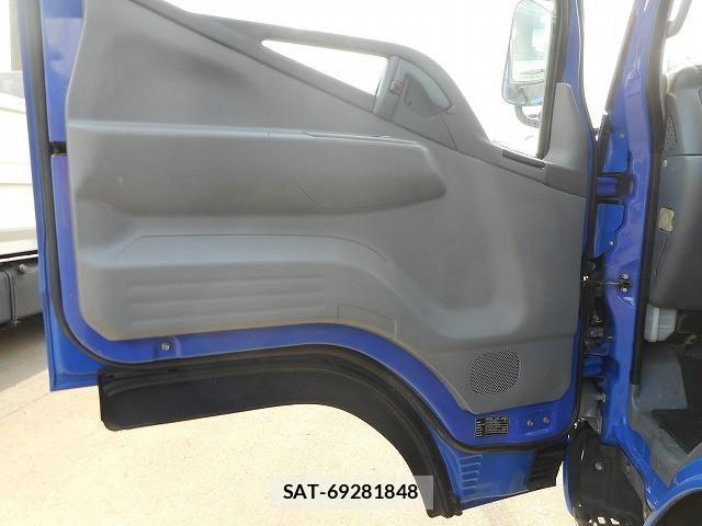 Mitsubishi CANTER GUTS 2011-01 6903029-19