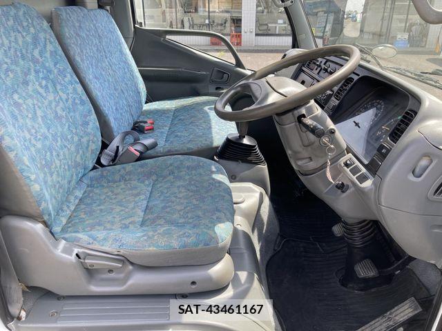 Mitsubishi CANTER GUTS 2002-04 7215808-4
