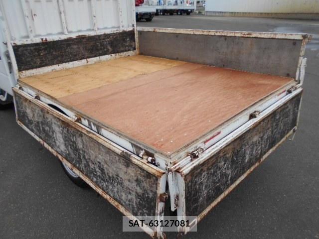 Mitsubishi CANTER GUTS 2015-02 7357089-9