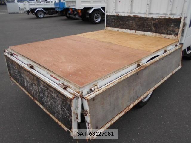 Mitsubishi CANTER GUTS 2015-02 7357089-10