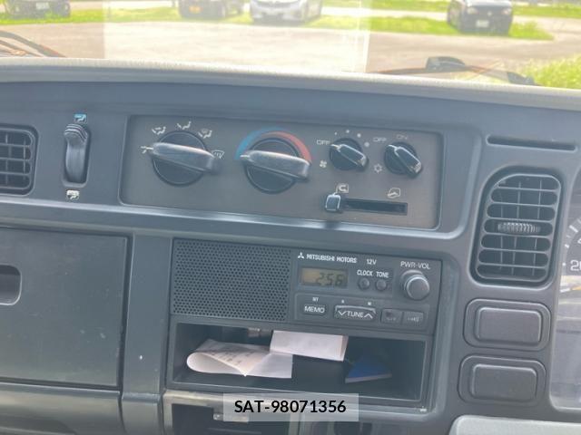 Mitsubishi CANTER GUTS 2003-06 7357093-17