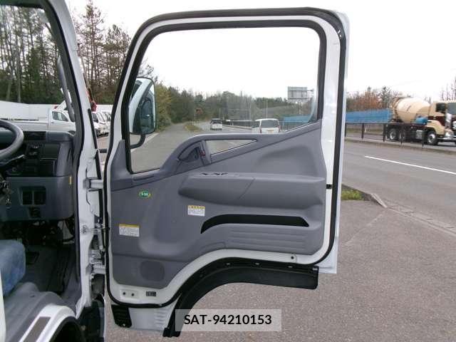 Mitsubishi CANTER GUTS 2006-07 7960892-23