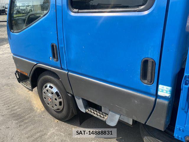 Mitsubishi CANTER GUTS 2001-09 8335175-9