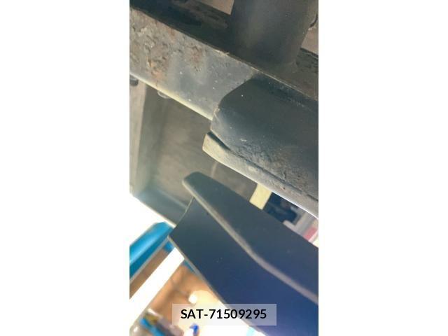 Mitsubishi CANTER GUTS 2004-02 8561370-19