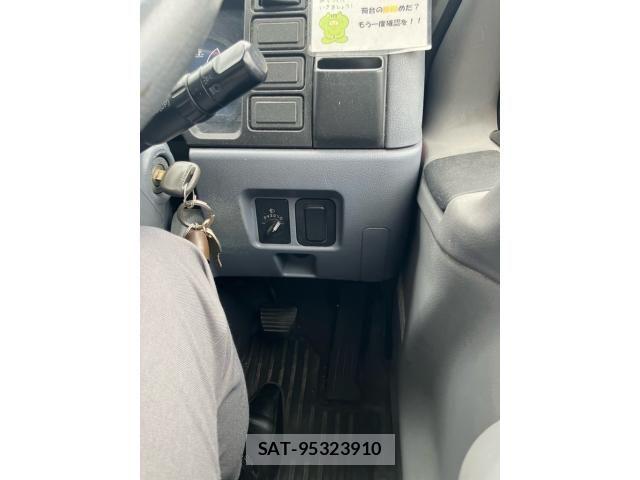 Mitsubishi CANTER GUTS 2009-09 8795453-23